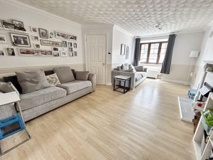 Lounge- click for photo gallery